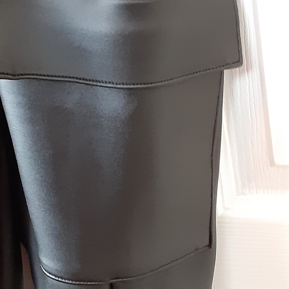 NWT Faux Leather Cargo Pants Distressed Patina - Picture 4 of 13